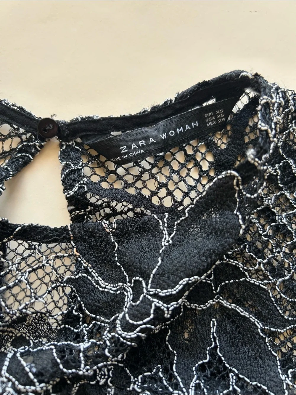 Zara Black Floral Lace Long-Sleeve Top with Ruffle Yoke size XS